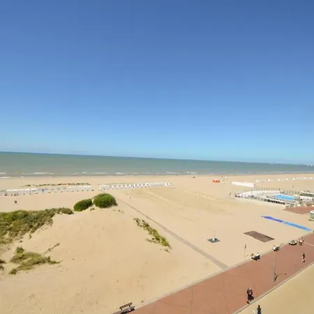 Daire Plaza I 1822 With A Private Balcony Oostduinkerke